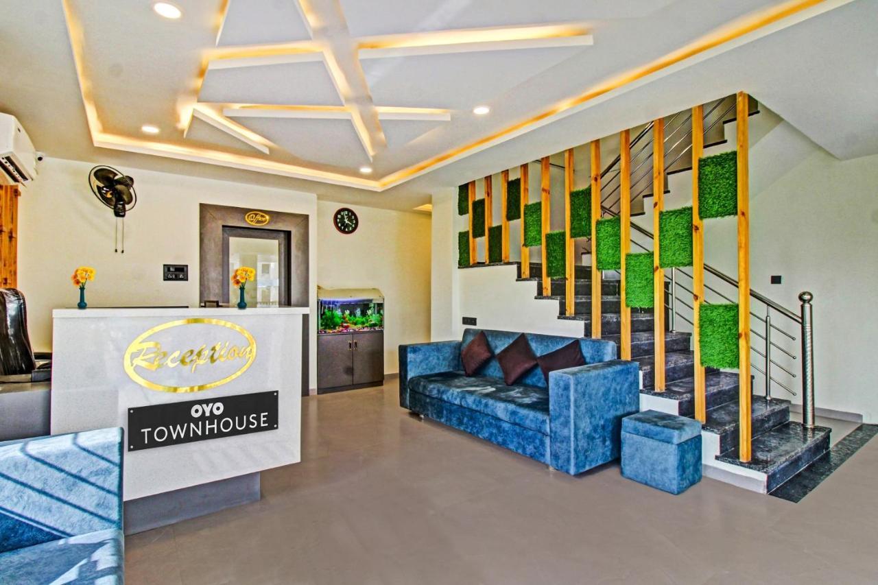 Hotel Townhouse Md Star à Nagpur Extérieur photo